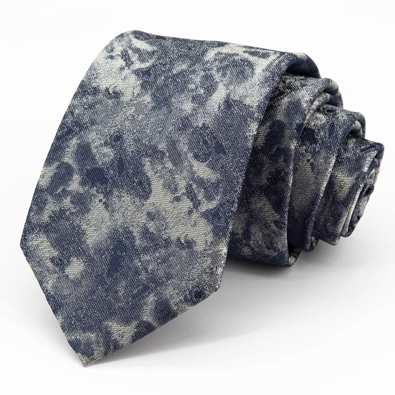 Men Formal Wear With Tie - ربطة عنق رجالية من MUGIVALA باللون