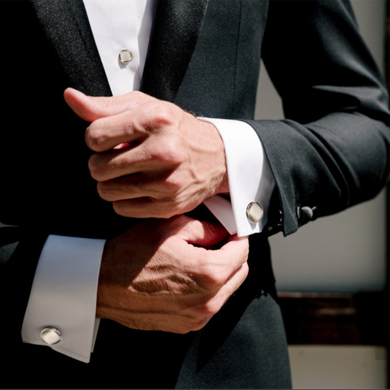 أزرار أكمام جديدة باللون الفضي - مراجعة Cufflinks Silver Set وسعره